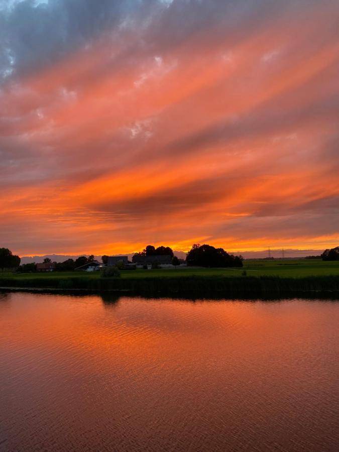 B&B Ganzendiep Aan Het Water Grafhorst Luaran gambar